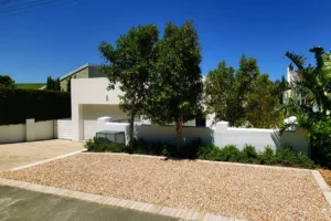 Bikini House holiday accommodation in Hermanus