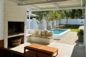 Bikini House holiday accommodation in Hermanus
